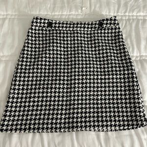 Banana Republic Houndstooth Skirt
